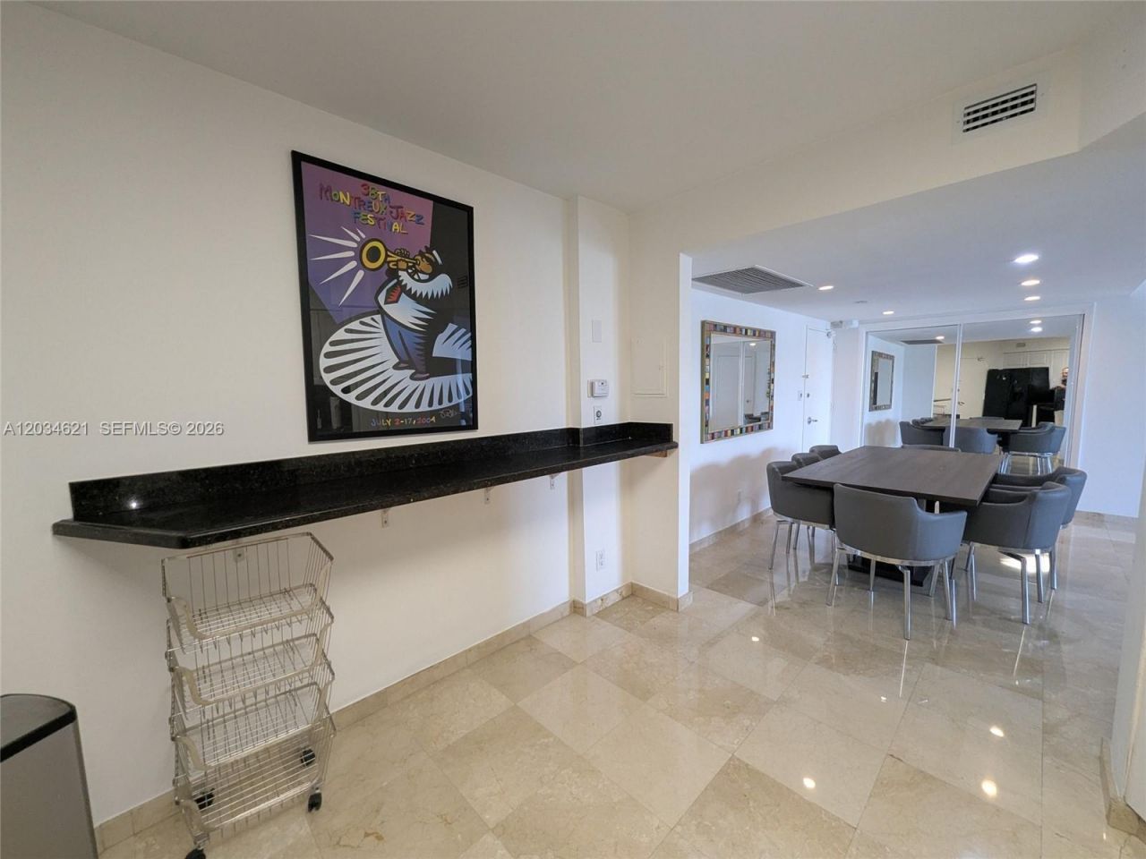 5161 Collins Ave , Unit 518, Miami Beach, FL 33140 Photo