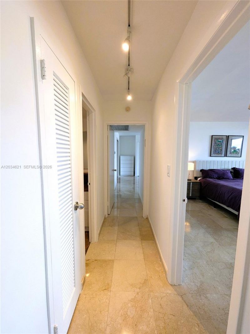5161 Collins Ave , Unit 518, Miami Beach, FL 33140 Photo