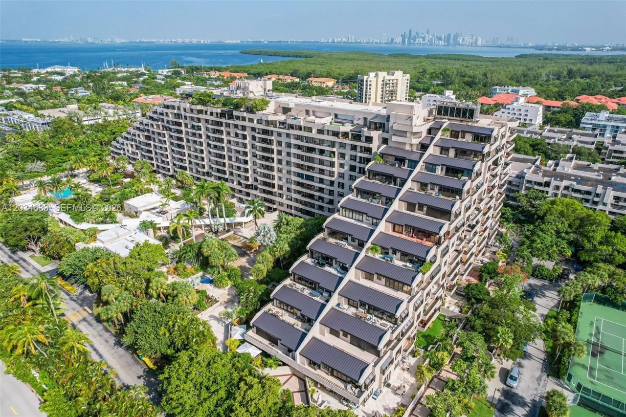 Please Call For Address, Unit 802, Key Biscayne, FL 33149 Photo