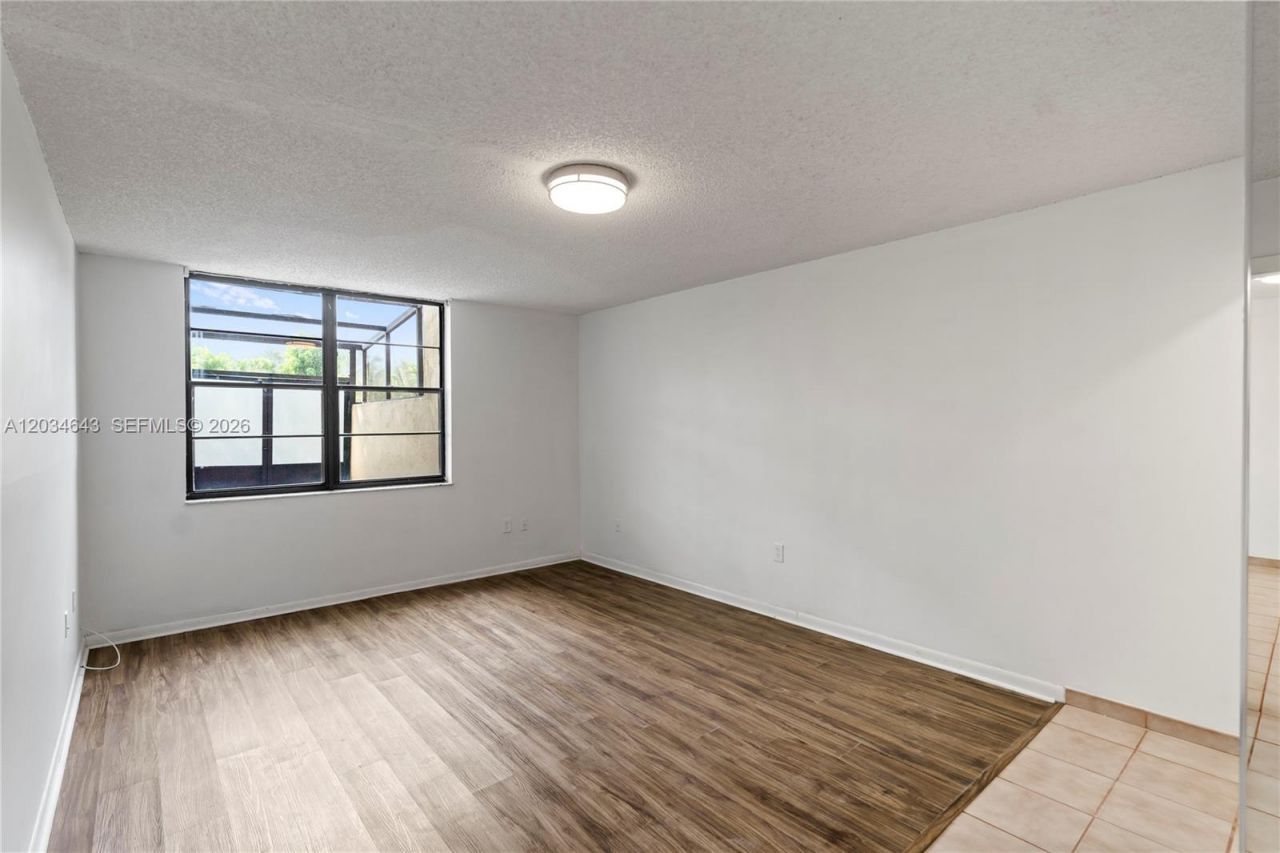 10875 SW 112th Ave , Unit 114, Miami, FL 33176 Photo