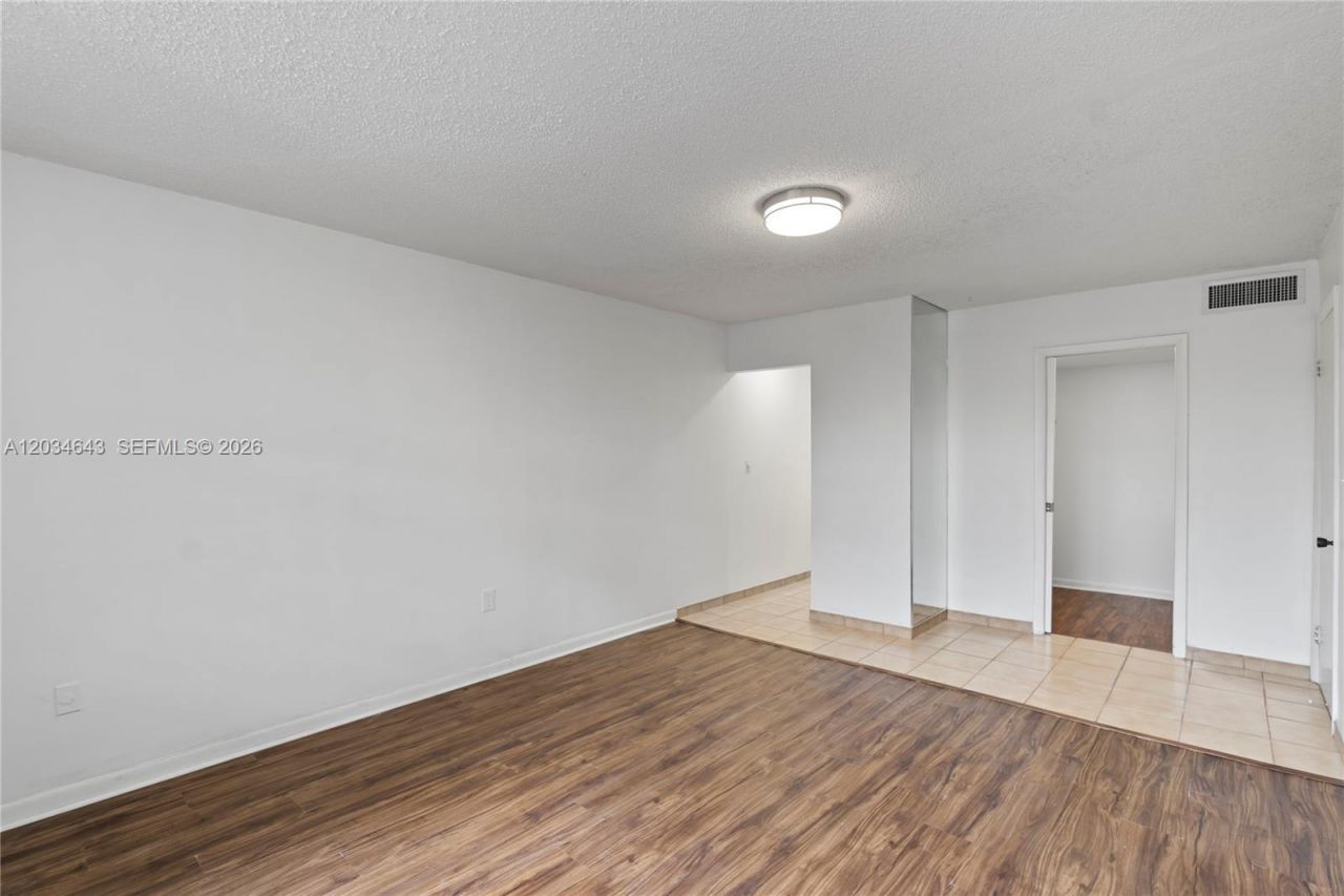 10875 SW 112th Ave , Unit 114, Miami, FL 33176 Photo