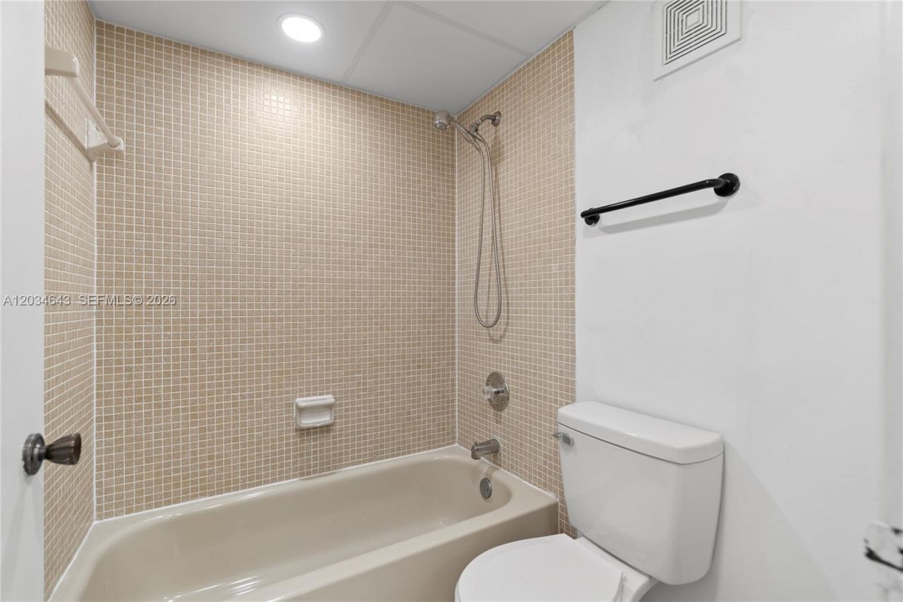 10875 SW 112th Ave , Unit 114, Miami, FL 33176 Photo