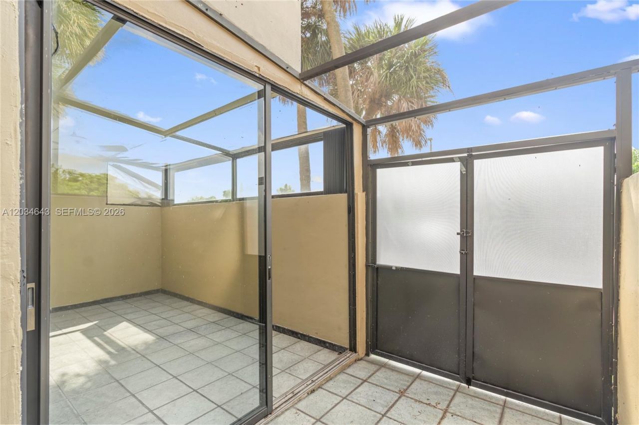 10875 SW 112th Ave , Unit 114, Miami, FL 33176 Photo