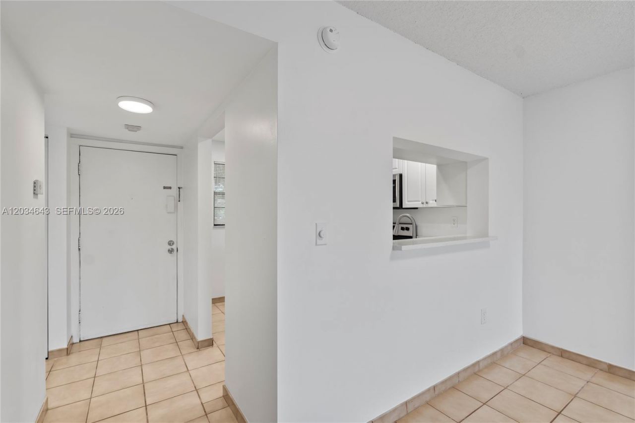 10875 SW 112th Ave , Unit 114, Miami, FL 33176 Photo