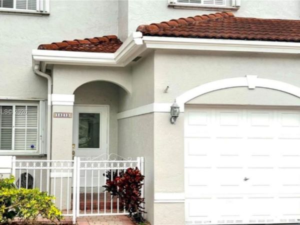 14213 SW 126th Pl , Miami, FL 33186