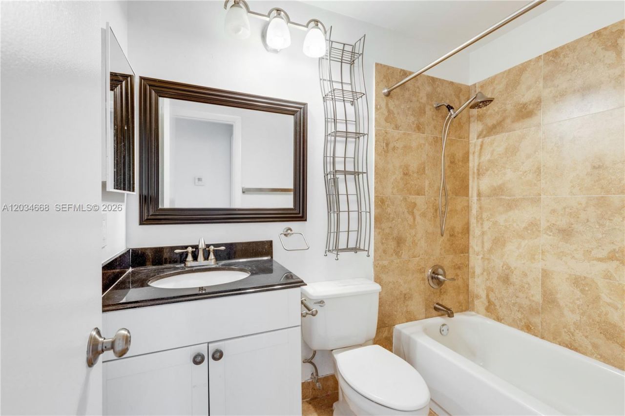 104 NW 98th Ter, Unit 104, Plantation, FL 33324 Photo