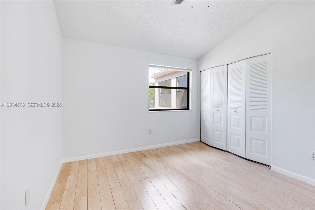 104 NW 98th Ter, Unit 104, Plantation, FL 33324 Photo