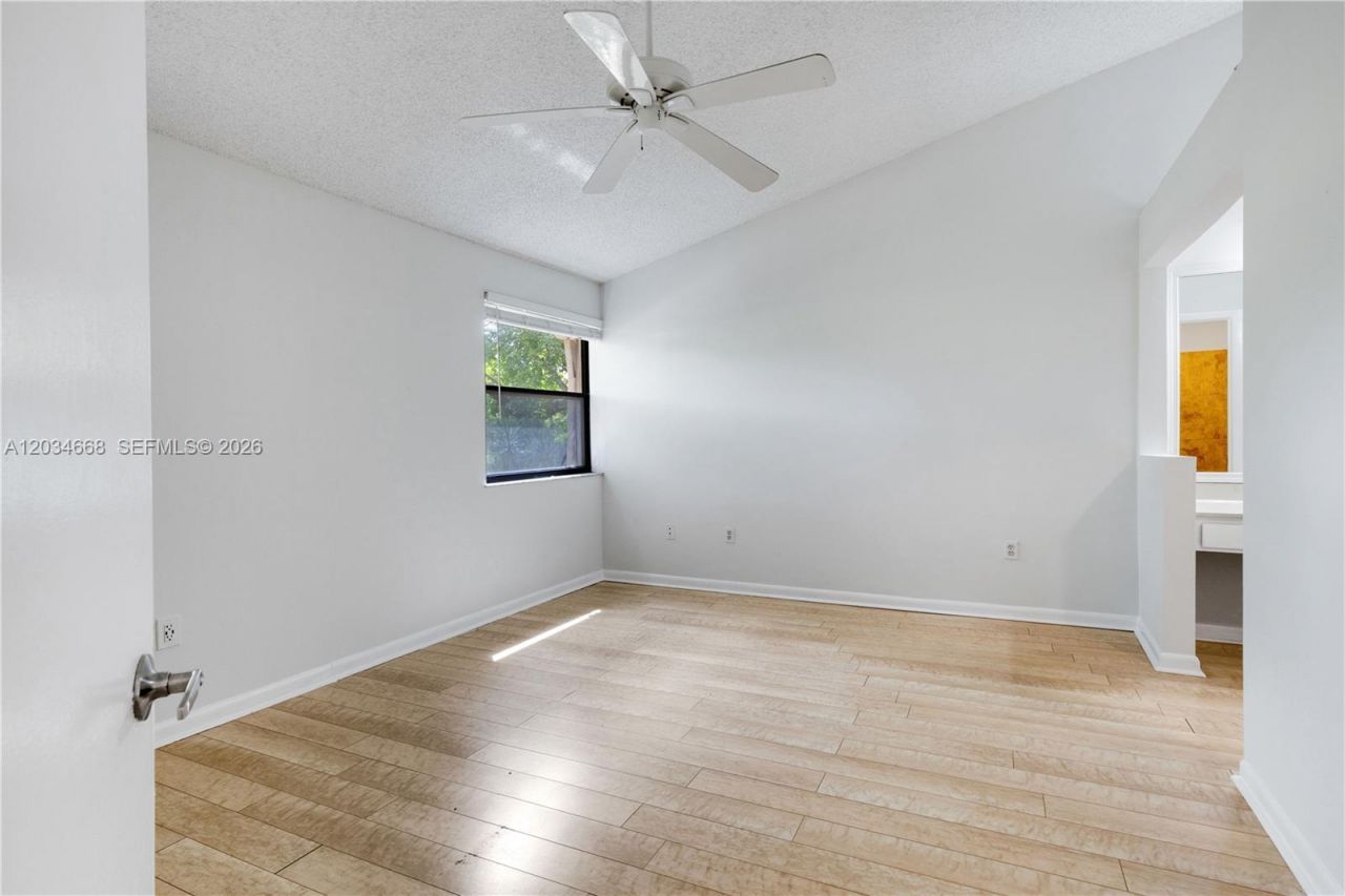 104 NW 98th Ter, Unit 104, Plantation, FL 33324 Photo