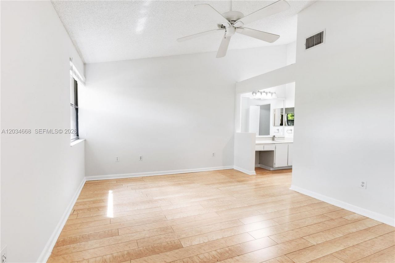 104 NW 98th Ter, Unit 104, Plantation, FL 33324 Photo