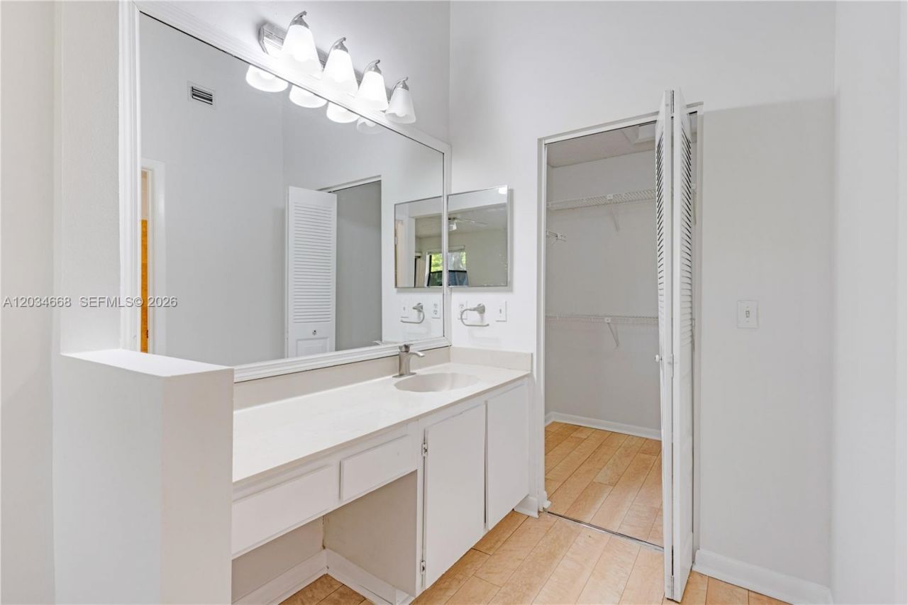 104 NW 98th Ter, Unit 104, Plantation, FL 33324 Photo