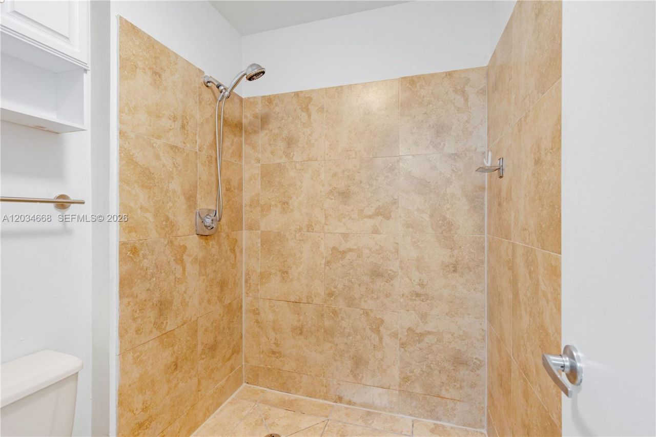 104 NW 98th Ter, Unit 104, Plantation, FL 33324 Photo