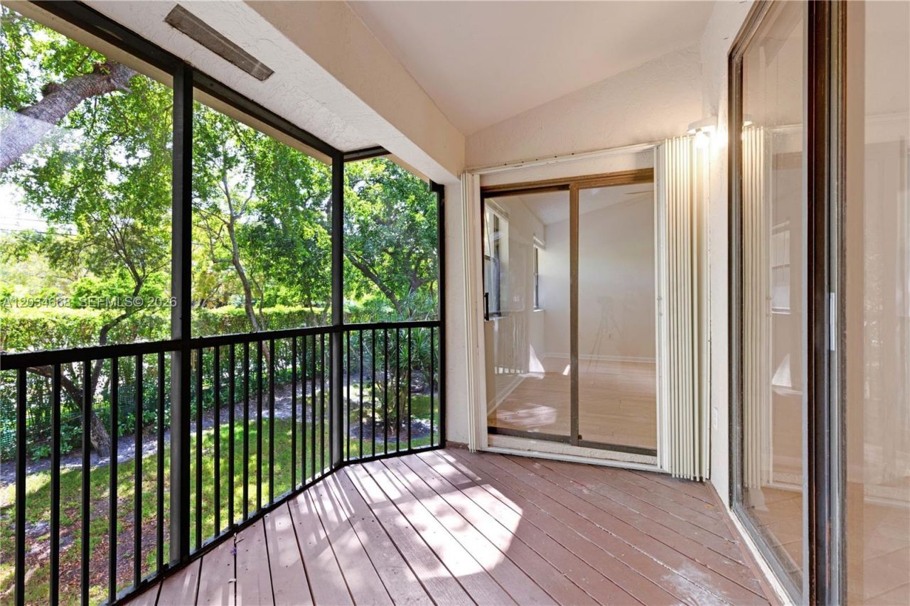 104 NW 98th Ter, Unit 104, Plantation, FL 33324 Photo