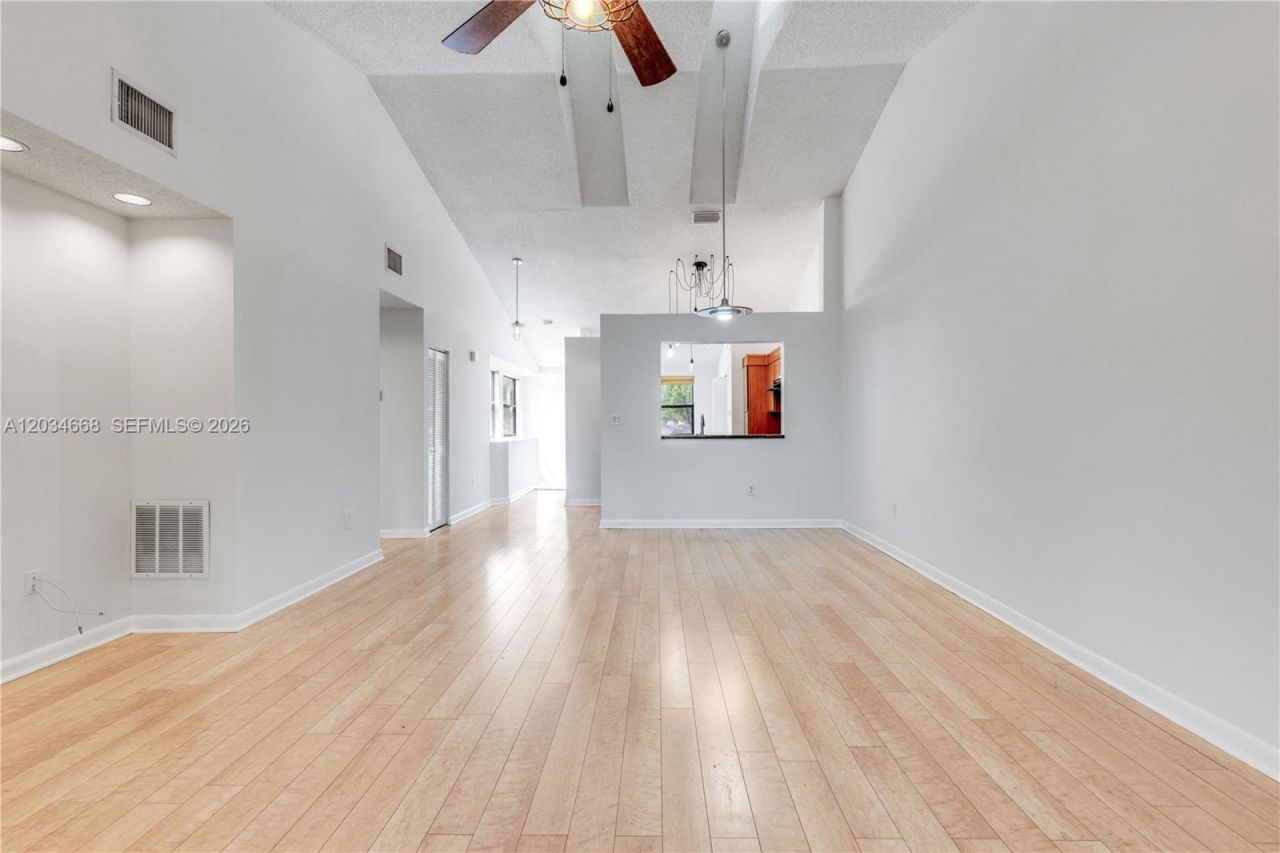 104 NW 98th Ter, Unit 104, Plantation, FL 33324 Photo