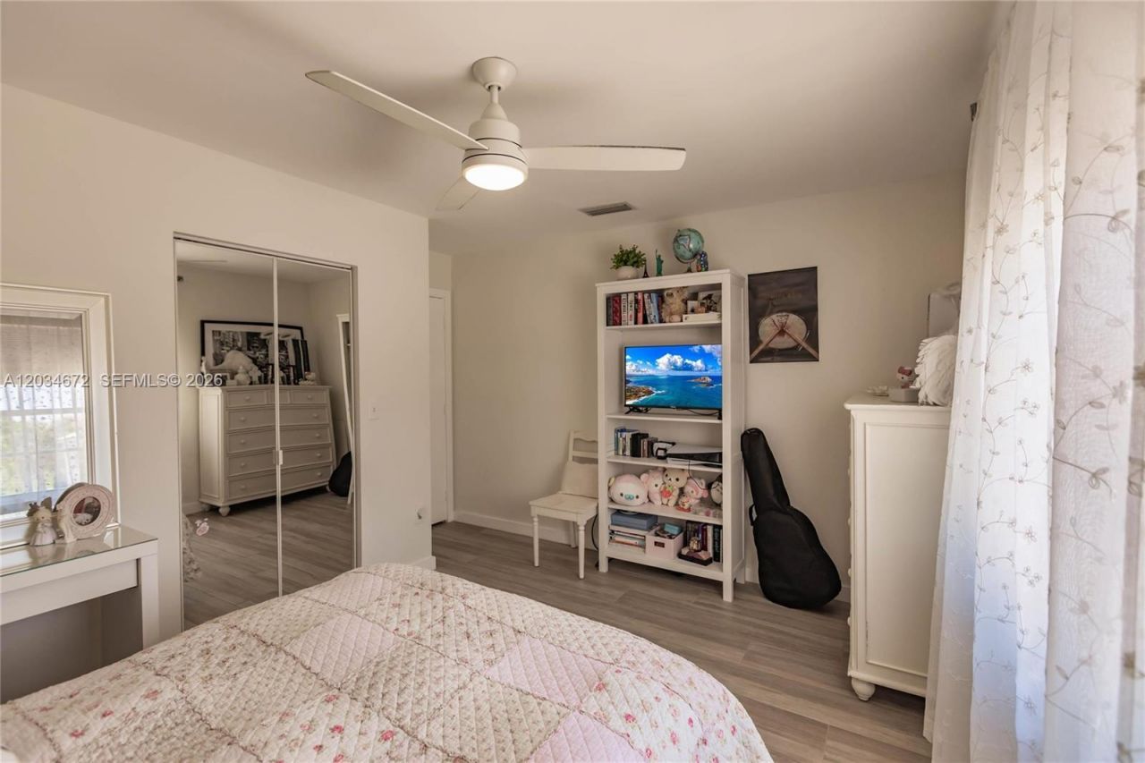 15623 NW 5th St, Pembroke Pines, FL 33028 Photo