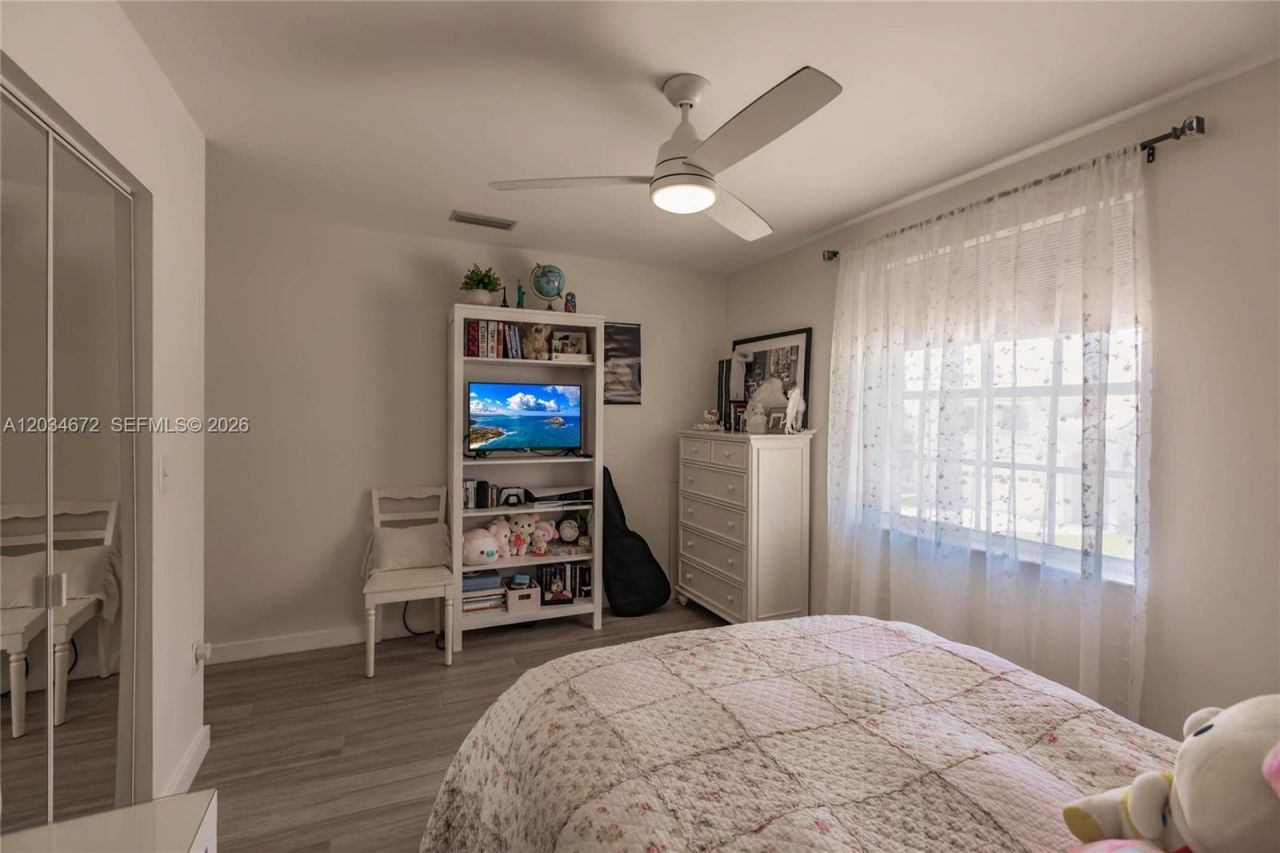 15623 NW 5th St, Pembroke Pines, FL 33028 Photo