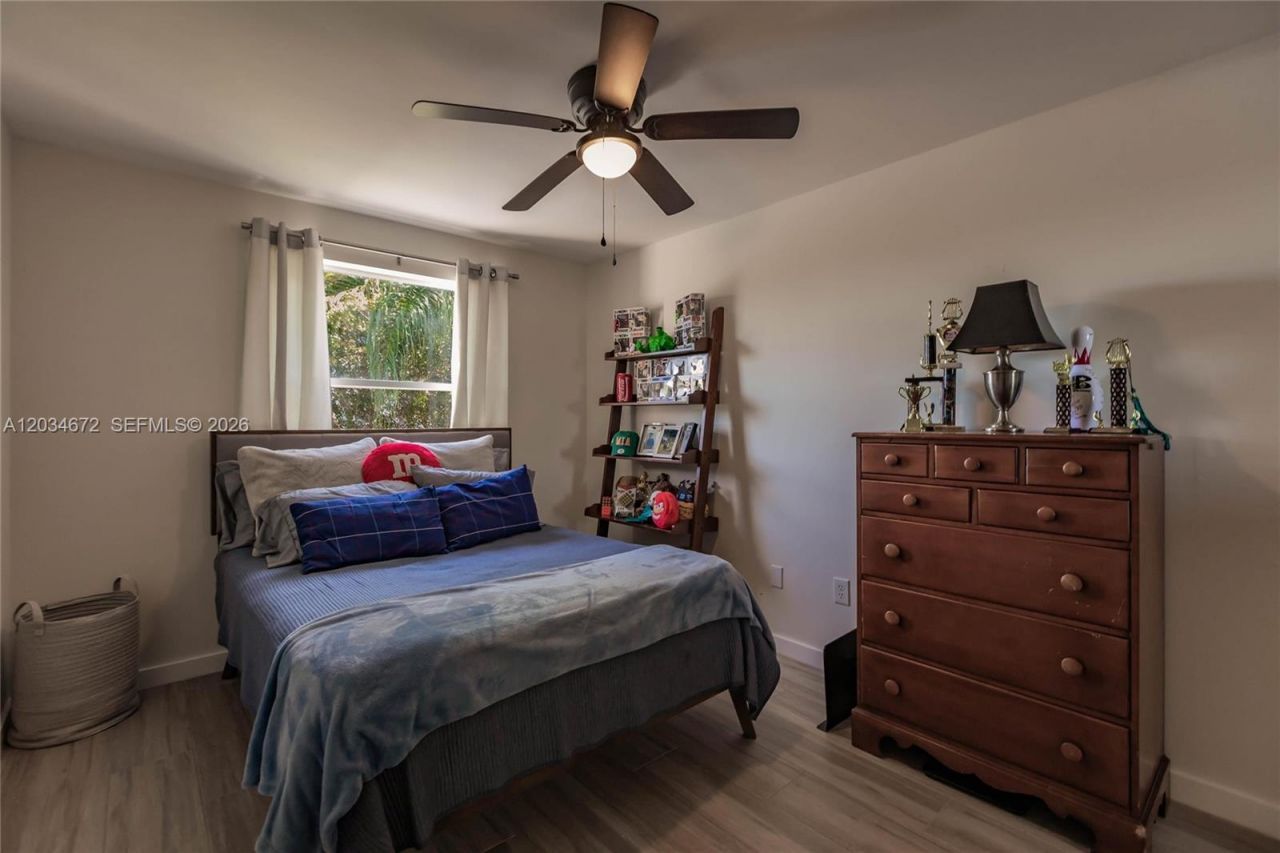 15623 NW 5th St, Pembroke Pines, FL 33028 Photo