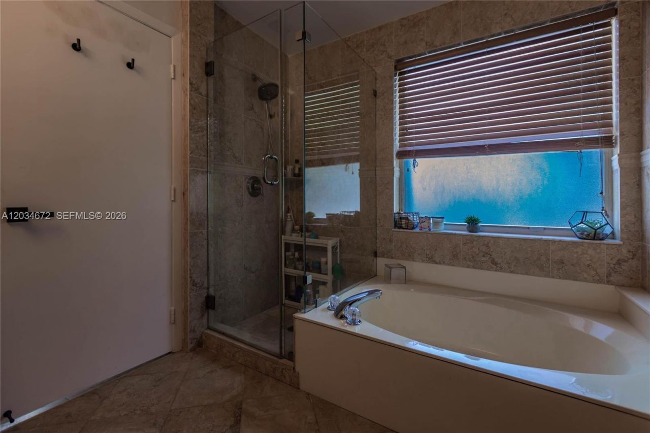 15623 NW 5th St, Pembroke Pines, FL 33028 Photo