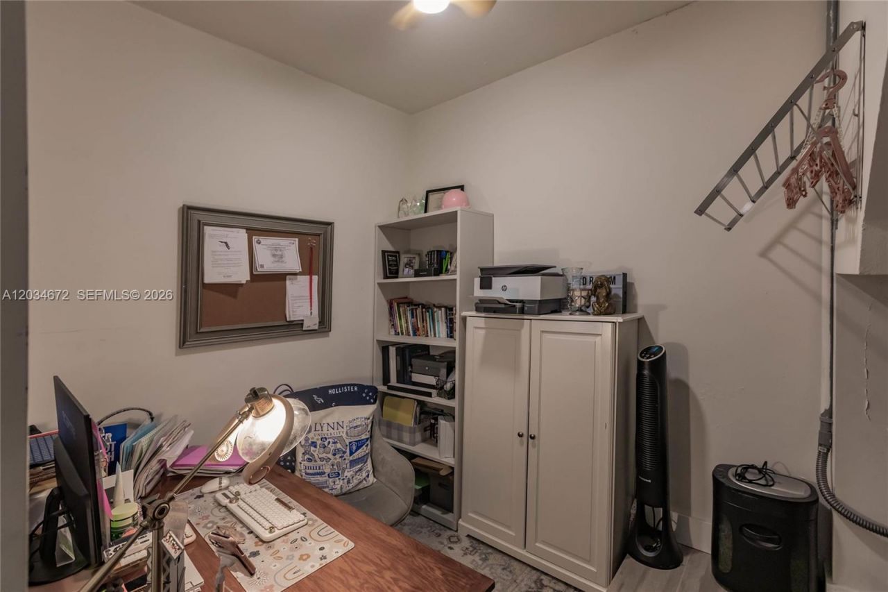 15623 NW 5th St, Pembroke Pines, FL 33028 Photo