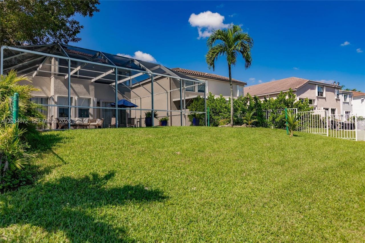 15623 NW 5th St, Pembroke Pines, FL 33028 Photo