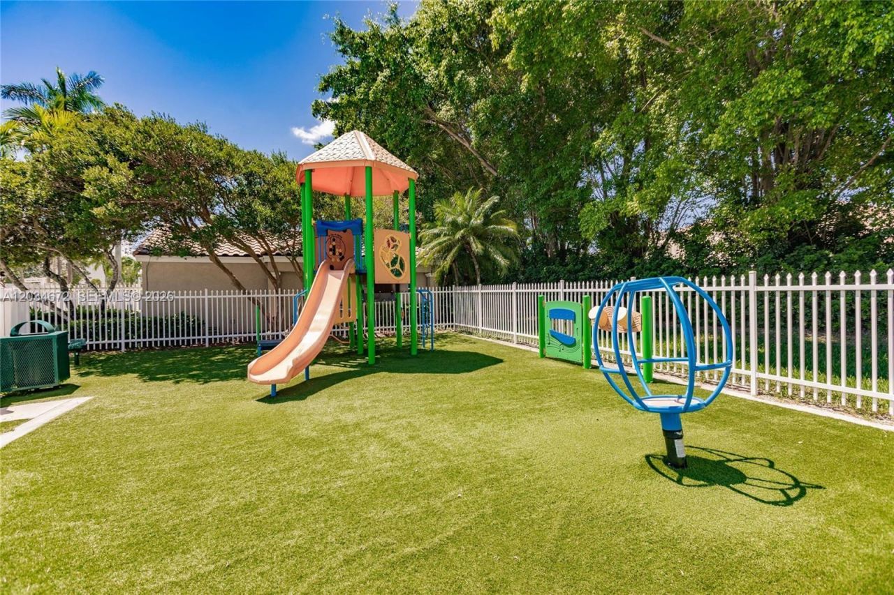 15623 NW 5th St, Pembroke Pines, FL 33028 Photo