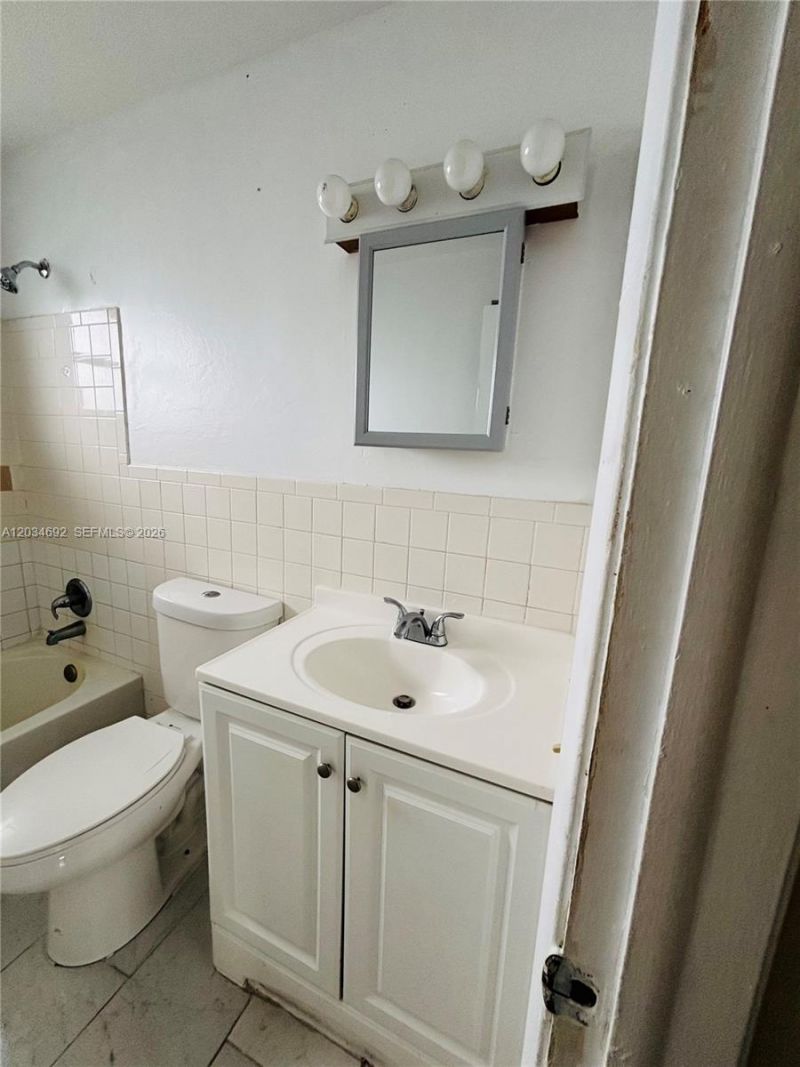 6601 SW 18th St, Unit 206, Pembroke Pines, FL 33023 Photo