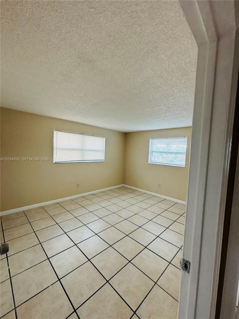 6601 SW 18th St , Unit 210, Pembroke Pines, FL 33023 Photo