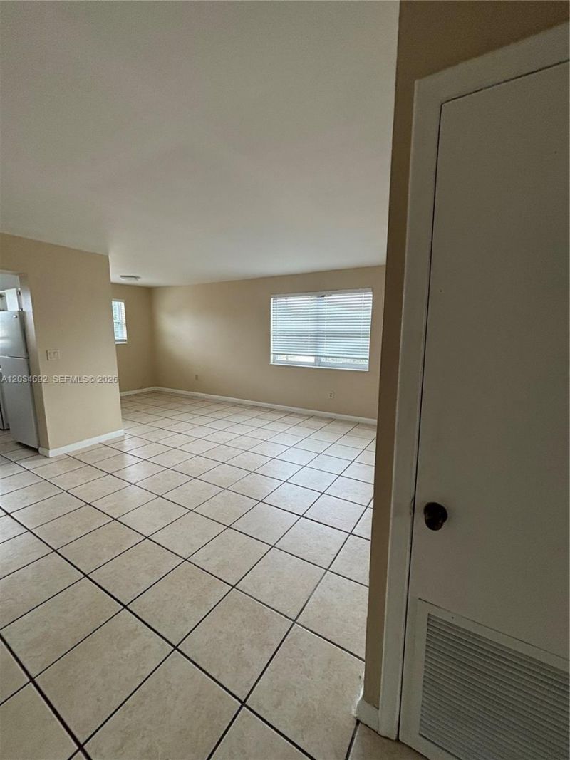 6601 SW 18th St , Unit 210, Pembroke Pines, FL 33023 Photo