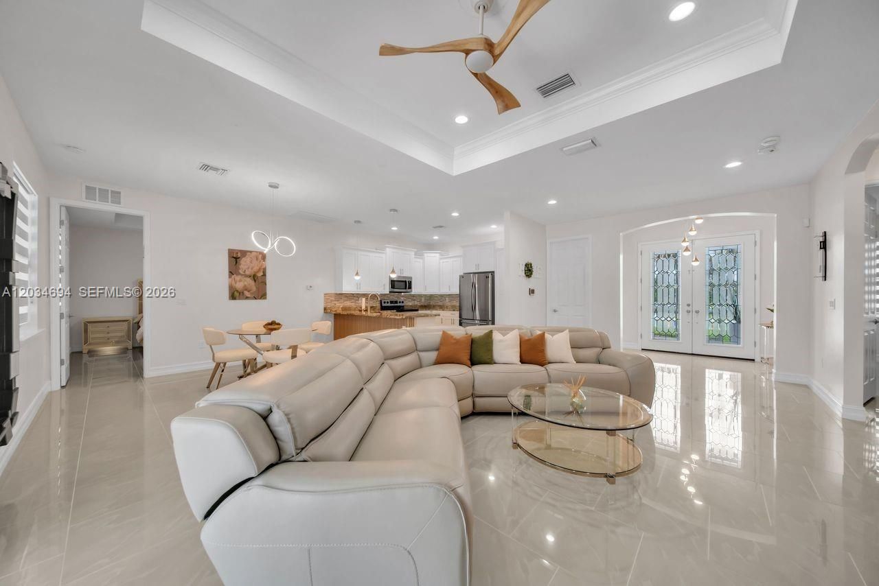 60 Floyd Ave S , Lehigh Acres, FL 33976 Photo