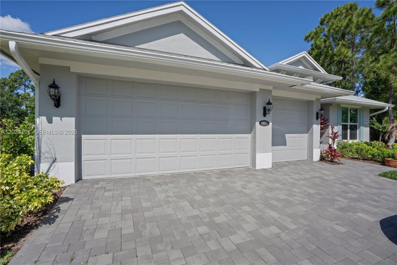 6805 49th Ct, Vero Beach, FL 32967 Photo