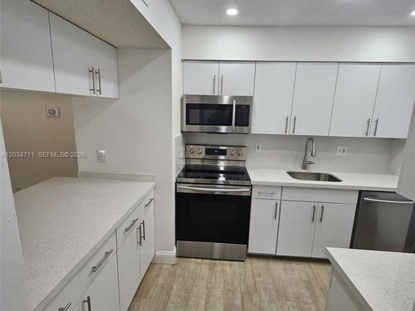 19800 SW 103rd Ct , Unit 201, Cutler Bay, FL 33157