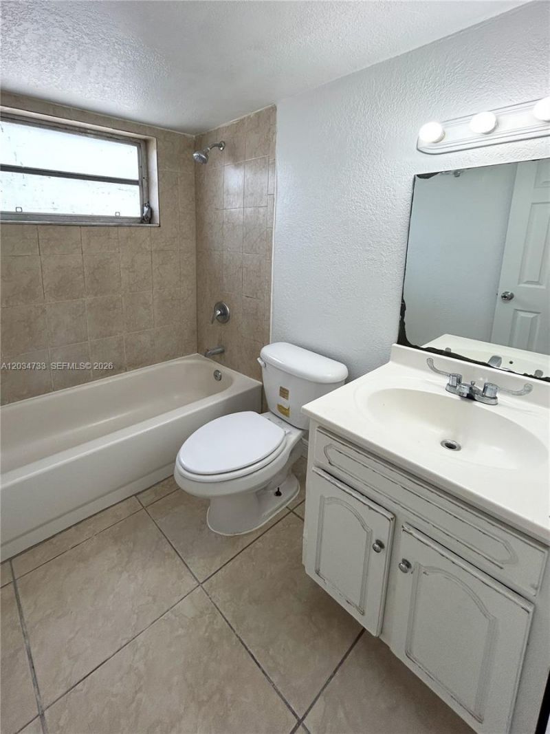 8287 NE Miami Ct , Unit 102, Miami, FL 33138 Photo