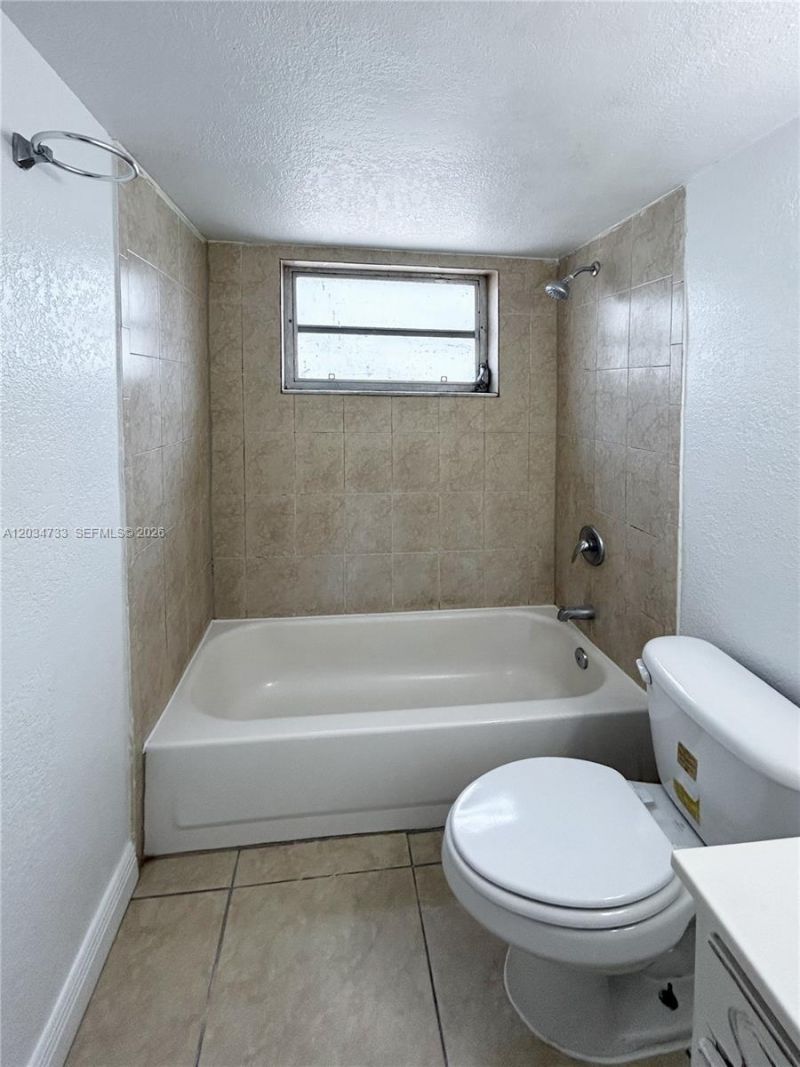 8287 NE Miami Ct , Unit 102, Miami, FL 33138 Photo