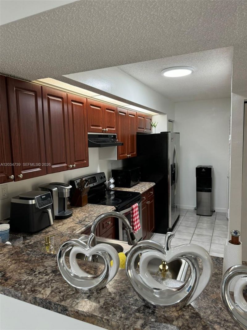 8660 SW 212th St , Unit 108, Cutler Bay, FL 33189 Photo