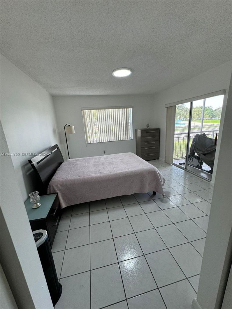 8660 SW 212th St , Unit 108, Cutler Bay, FL 33189 Photo