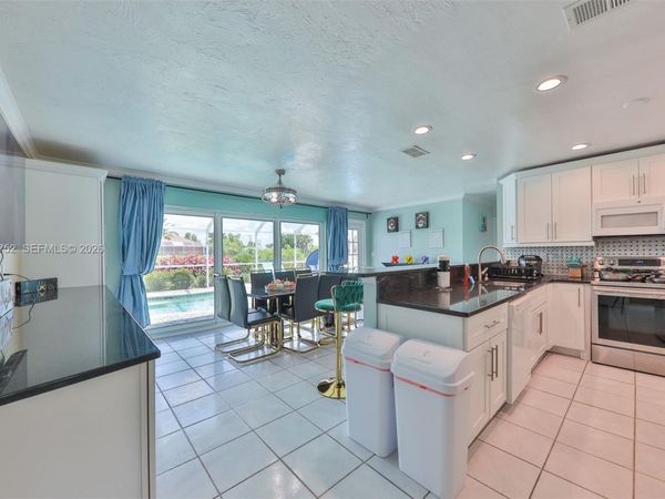 503 SE 17th St. , Unit 503, Cape Coral, FL 33990