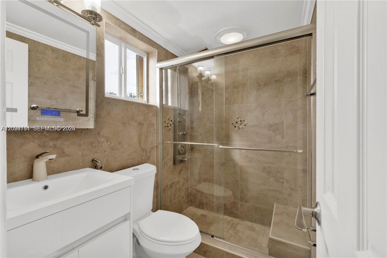 6200 W Flagler St, Unit 301, Miami, FL 33144 Photo