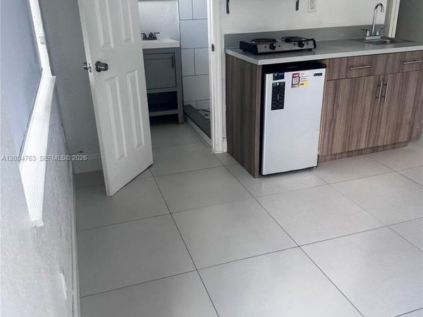 1265 SW 6th St , Unit 13, Miami, FL 33135
