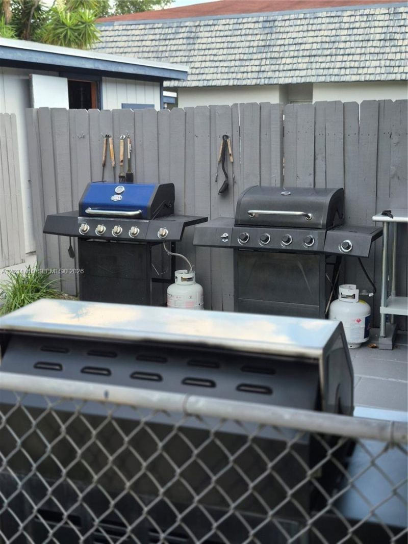 7797 Golf Cir Dr, Unit 206, Margate, FL 33063 Photo