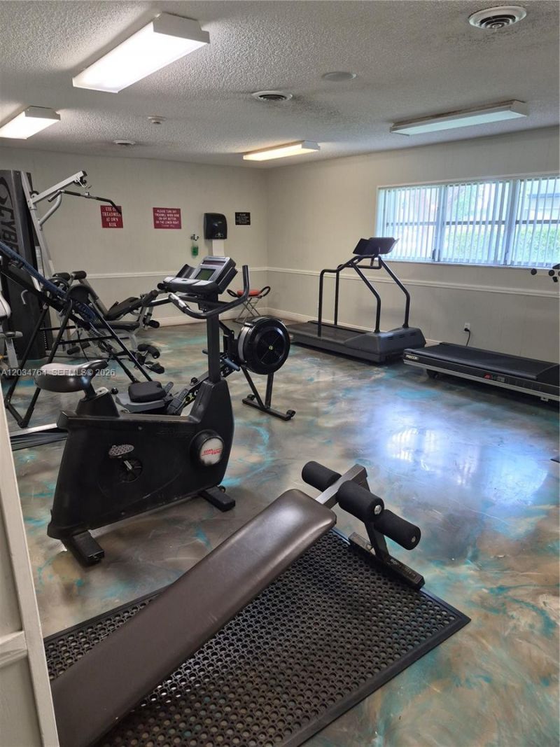 7797 Golf Cir Dr, Unit 206, Margate, FL 33063 Photo