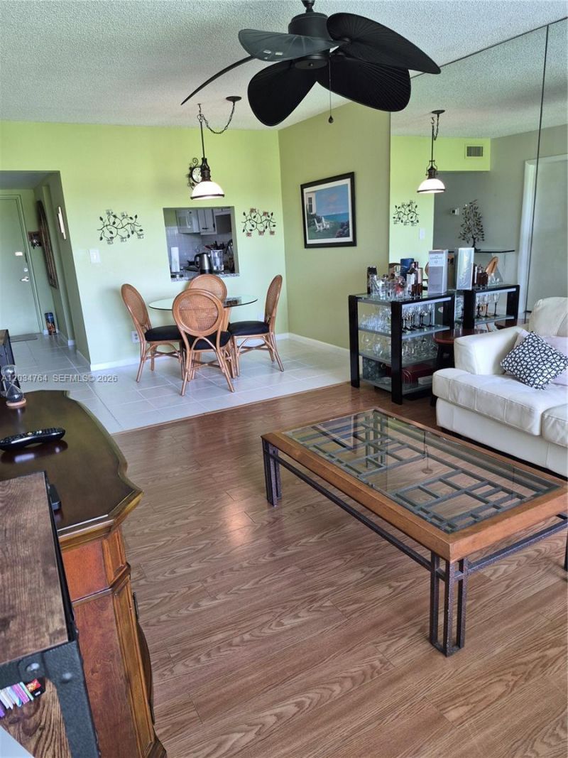 7797 Golf Cir Dr, Unit 206, Margate, FL 33063 Photo