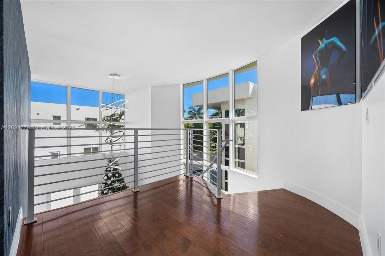 9830 NW 74th Ter , Doral, FL 33178 Photo
