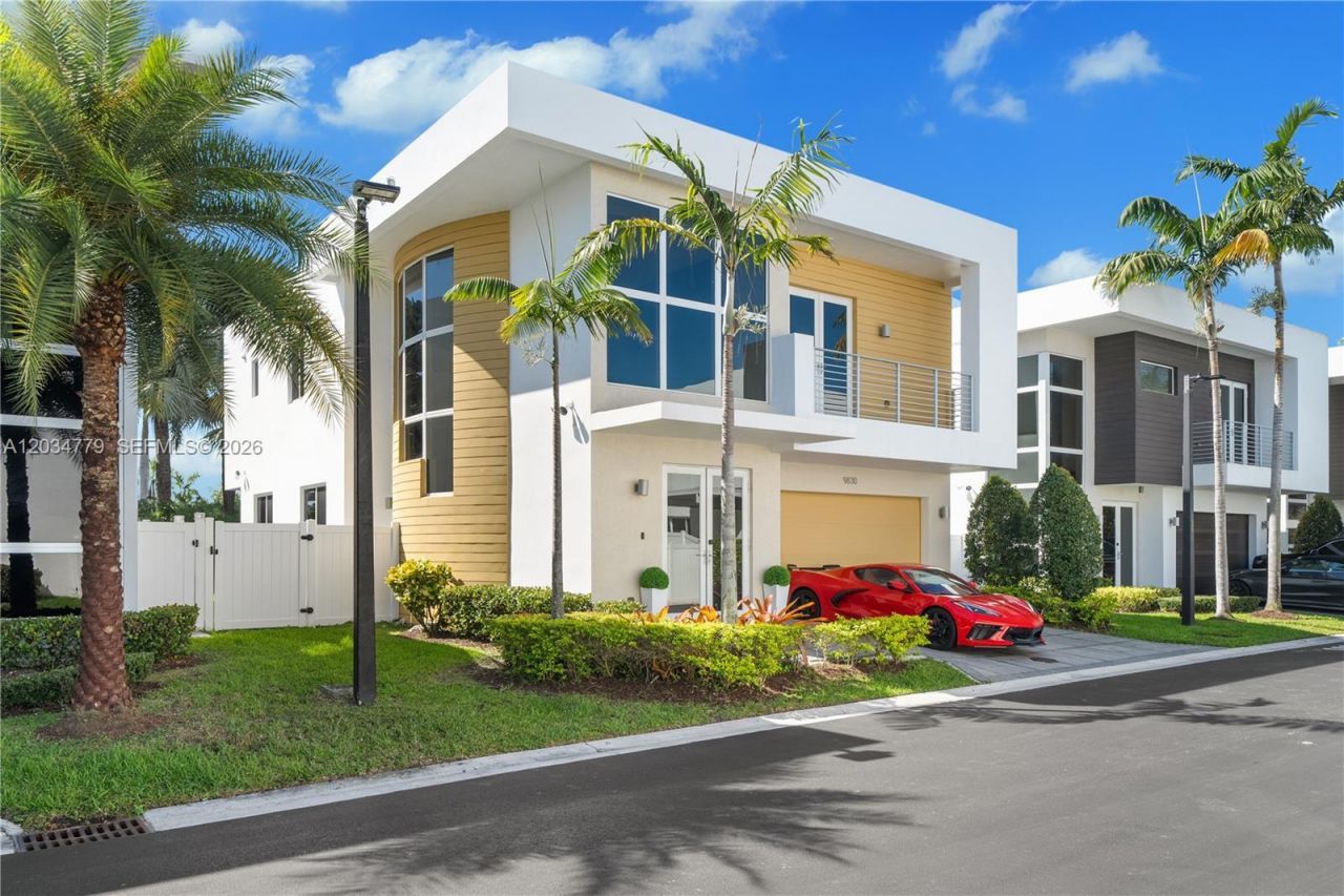 9830 NW 74th Ter , Doral, FL 33178 Photo