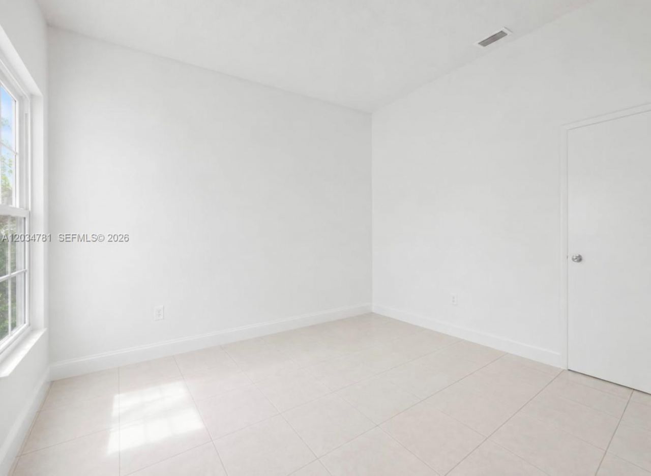 7611 SW 153rd Ct, Unit 204, Miami, FL 33193 Photo