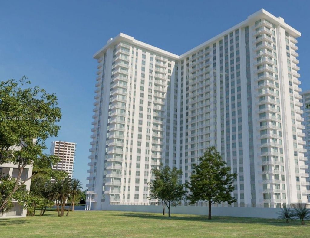 231 174th St , Unit 911, Sunny Isles Beach, FL 33160 Photo