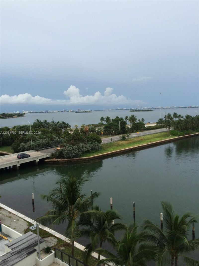 600 NE 36th St, Unit 622, Miami, FL 33137 Photo