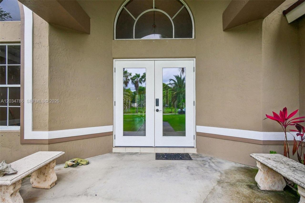 14591 SW 23rd St , Davie, FL 33325 Photo