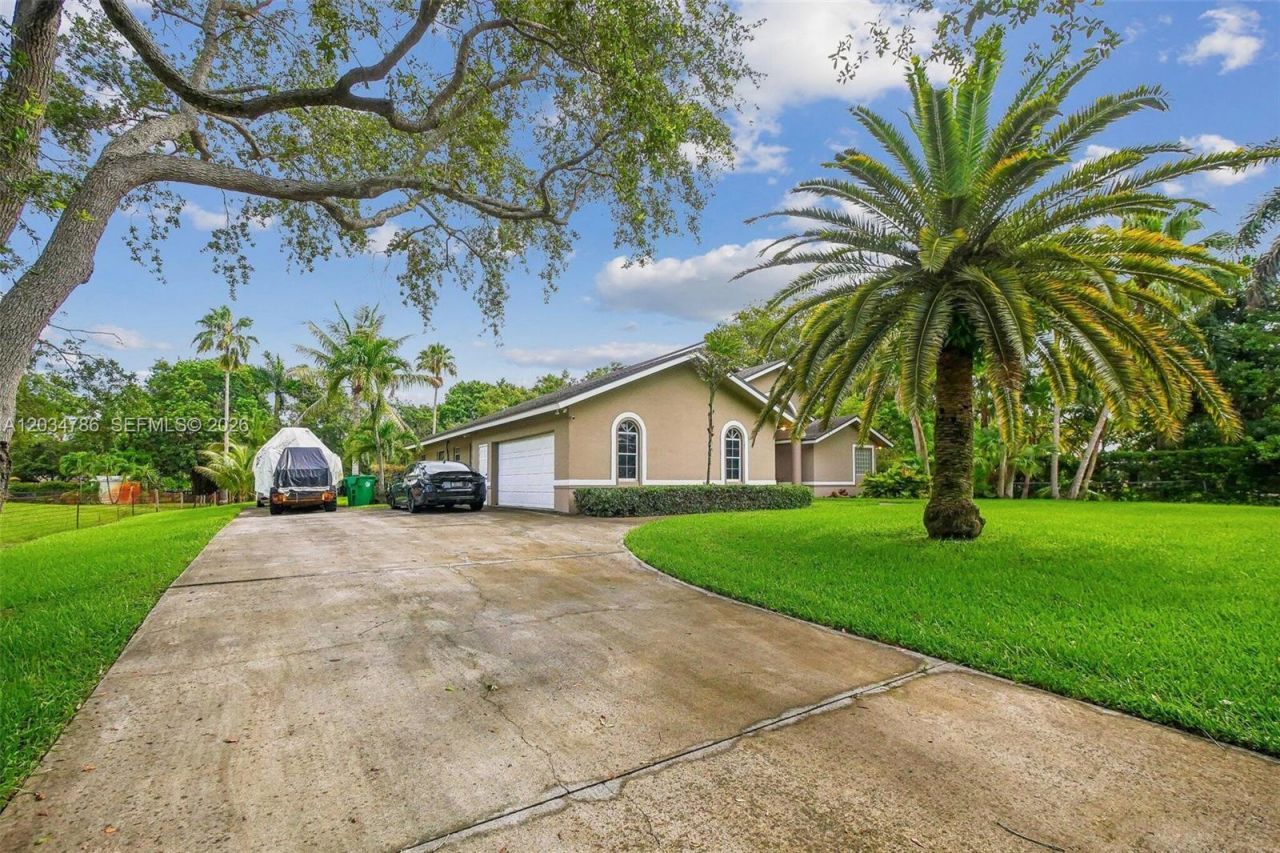 14591 SW 23rd St , Davie, FL 33325 Photo