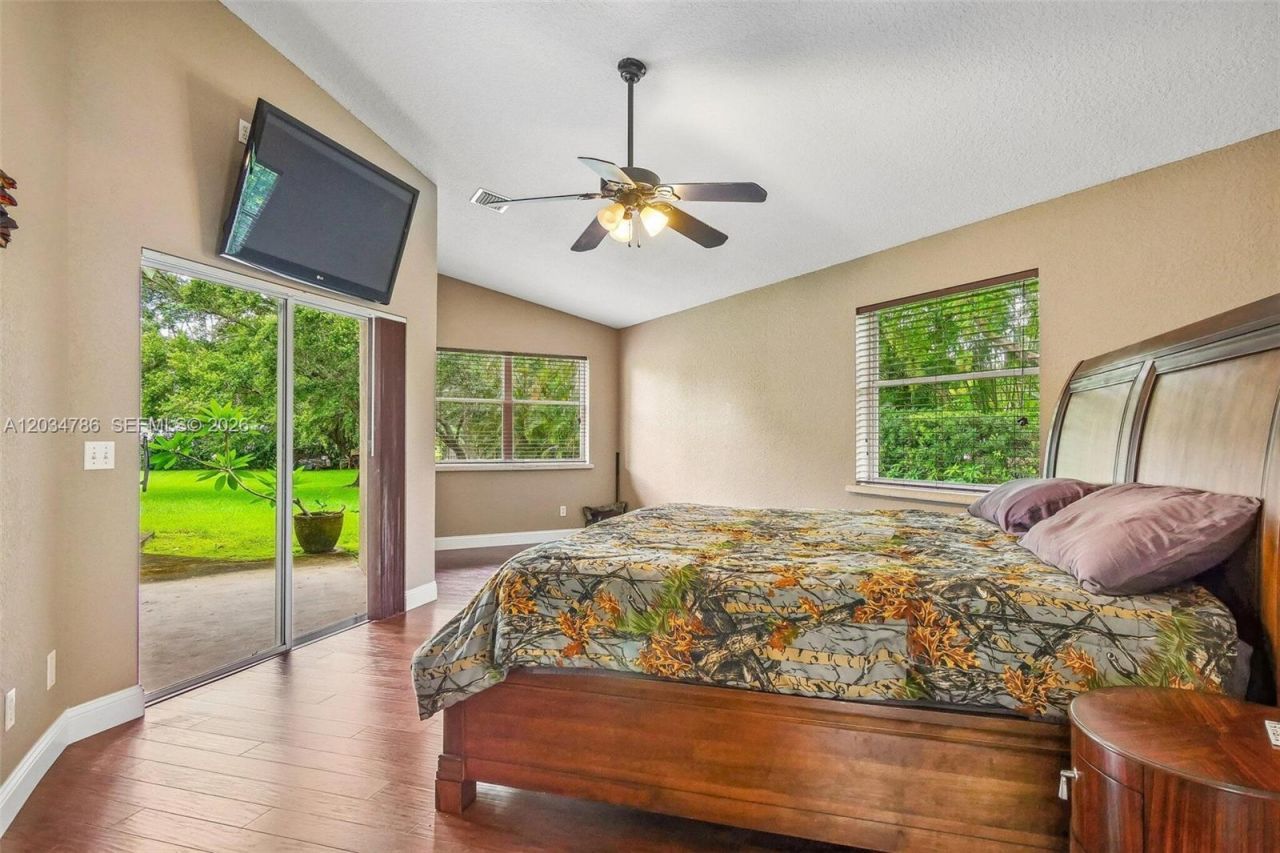 14591 SW 23rd St , Davie, FL 33325 Photo