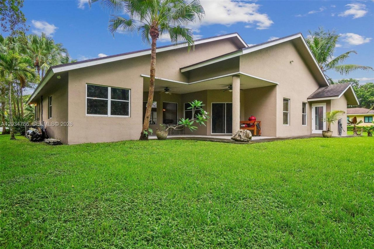 14591 SW 23rd St , Davie, FL 33325 Photo