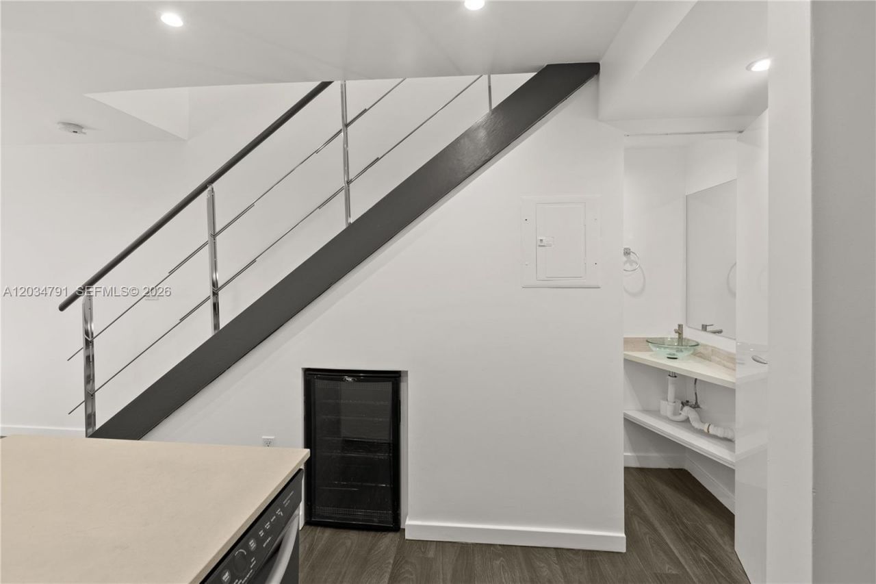 3130 Bird Ave , Unit 3, Miami, FL 33133 Photo